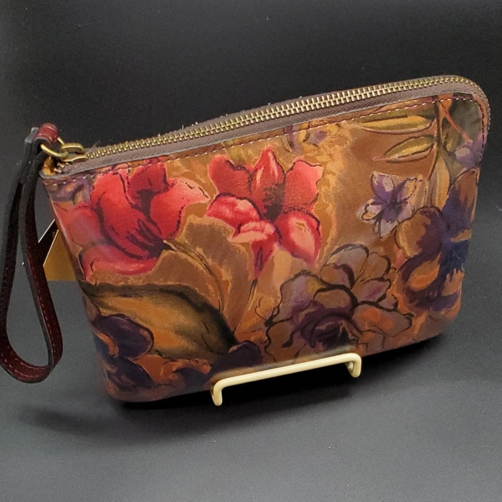 🌺Patricia Nash Cassini Wristlet in Sienna Sunset